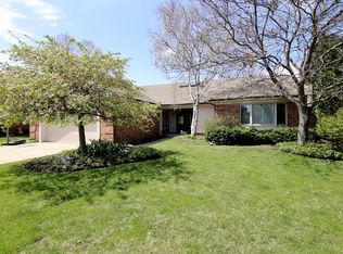 2318 Janet Dr, Glenview, IL