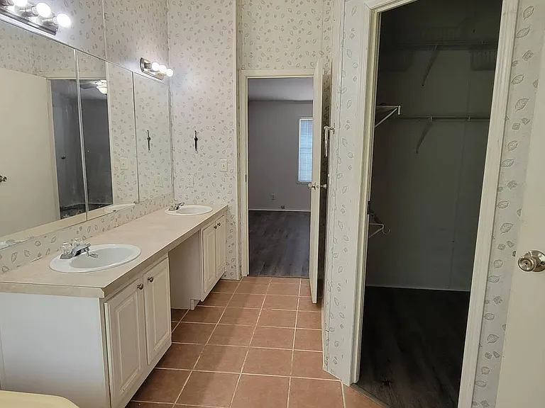 497 Fermin Ln — Photo 10