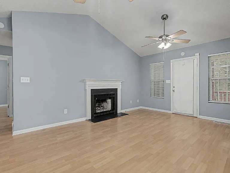 5812 Gentle Wind Dr — Photo 11