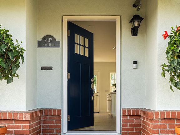 4th image of 2317 Hill Dr