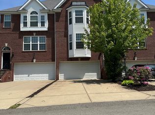 554 E Vanderbilt Dr #554, Mars, PA 16046