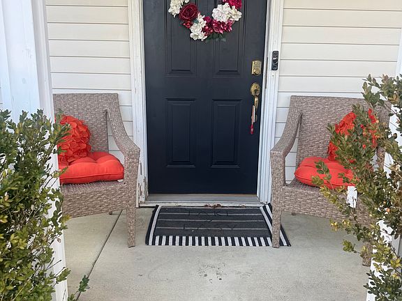 2nd image of 1367 Phlox Ave