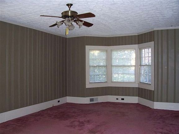 Oversize Master Bedroom