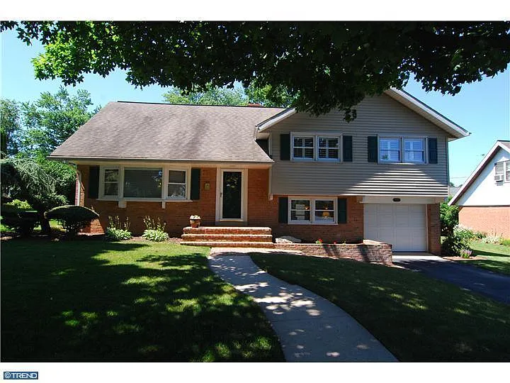 522 Snyder Rd photo 1