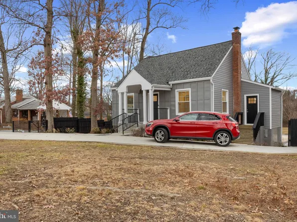 3284 Annandale Rd, Falls Church, VA 22042