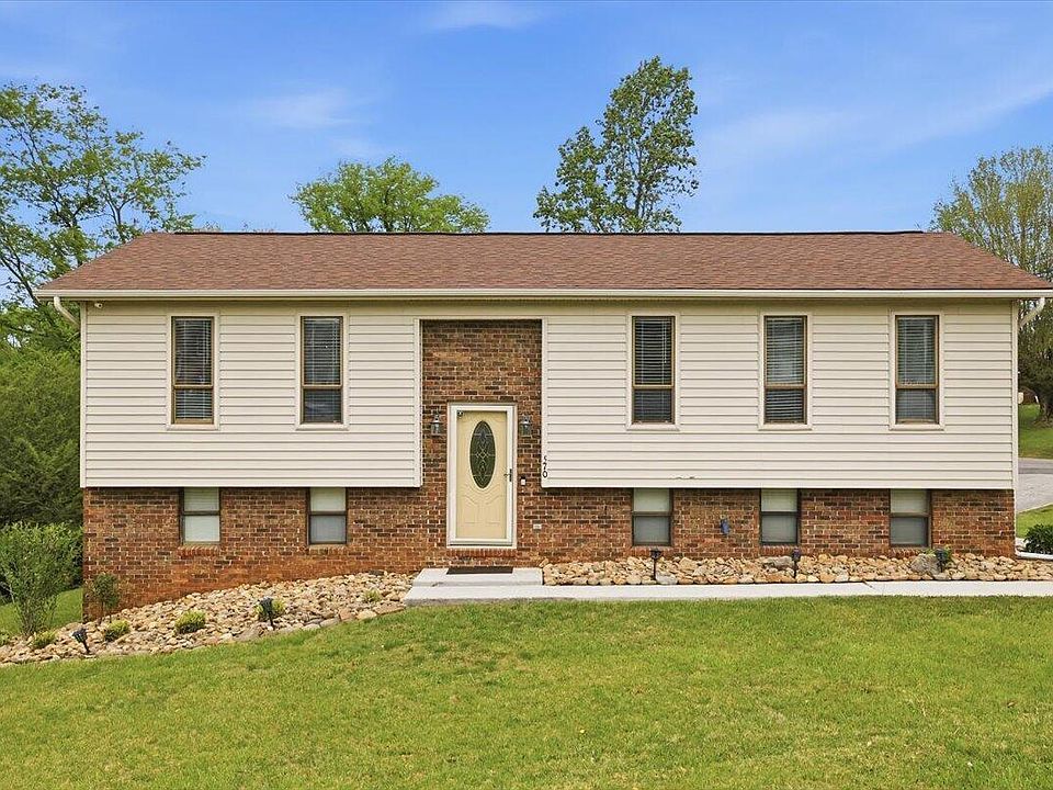 1st image of 570 Phyllis Cir