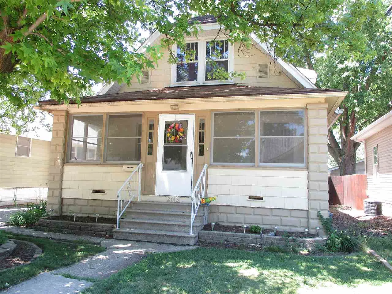 2013 W Sherman Ave photo 1