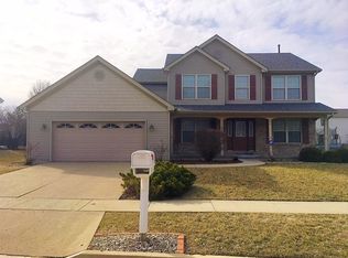 1505 Bear Creek Dr, Bloomington, IL 61704