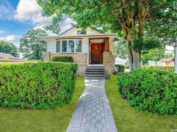 698 Jennings Avenue, West Hempstead, NY 11552
