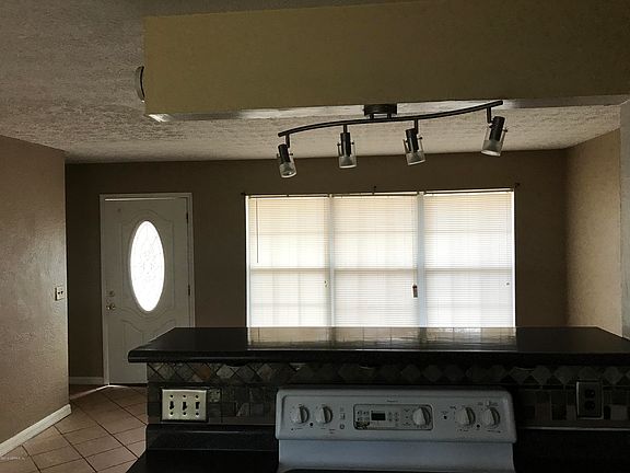 4th image of 2404 Looking Glass Ln
