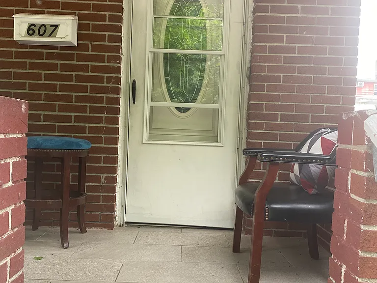 607 S Hancock St — Photo 7