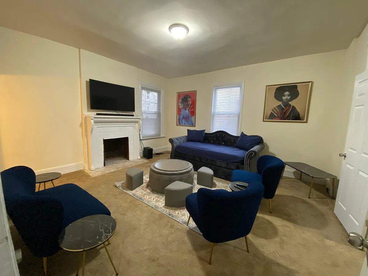 Building Photo - 96 N 18th St #1