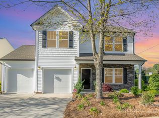 2300 Marthas Ridge Dr, Statesville, NC 28625