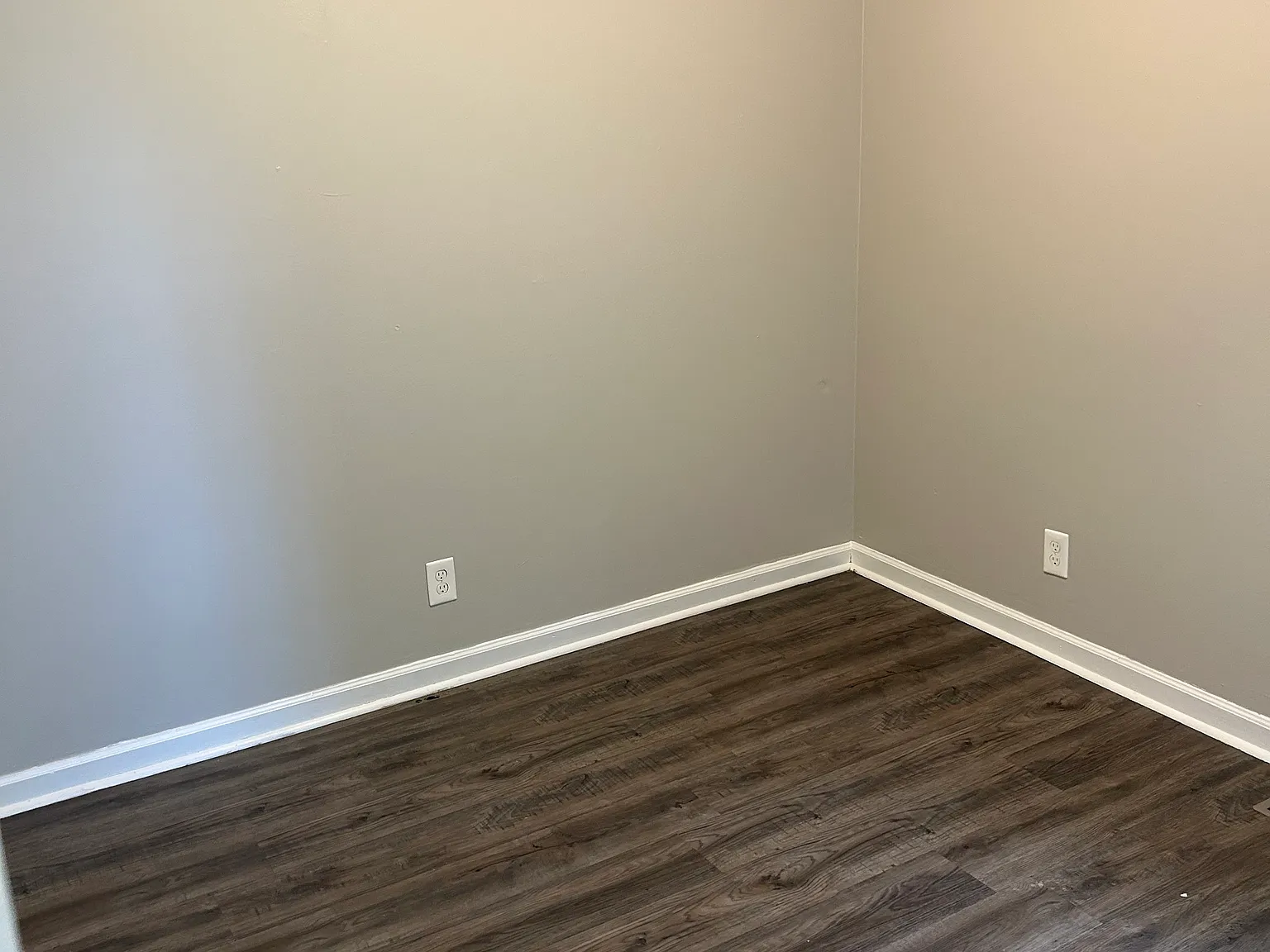 3 bed, 1.5 bath, $1,700 — Photo 2