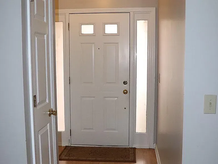 4808 Honey Grove Dr — Photo 3