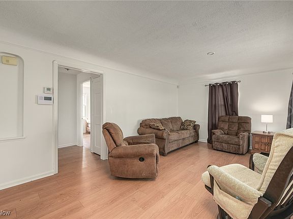 5th image of 4307 Grantwood Dr