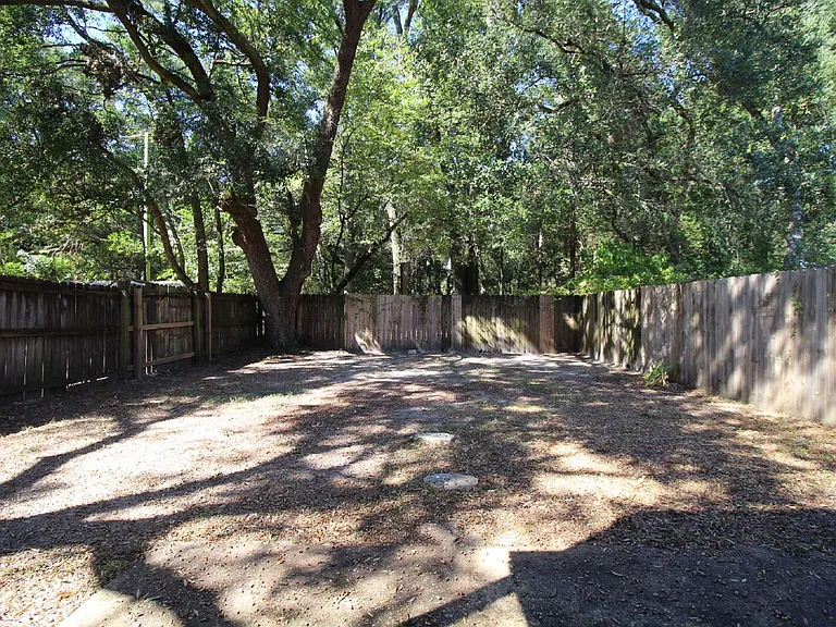 7225 Dogwood Terrace Dr #A — Photo 30