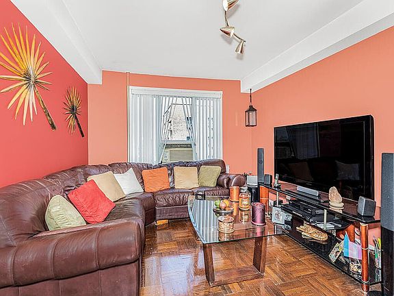 4th image of 1530 Archer Rd