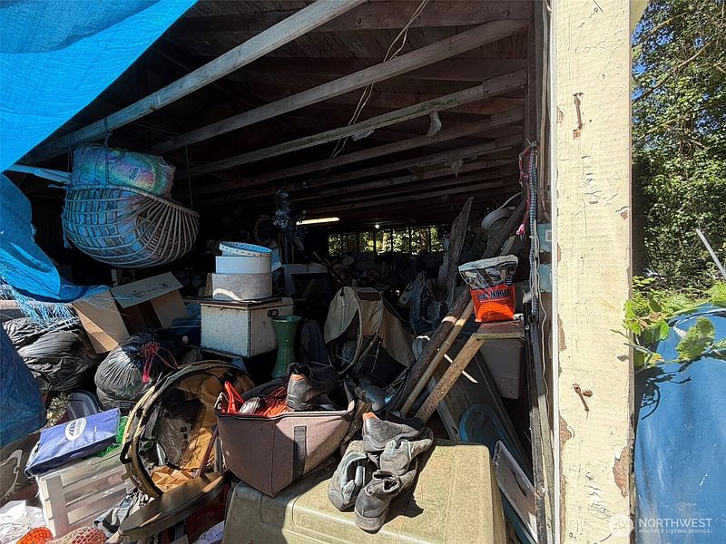 5th image of 5842 137th Avenue SW