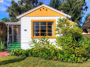 8233 Iris St, Oakland, CA