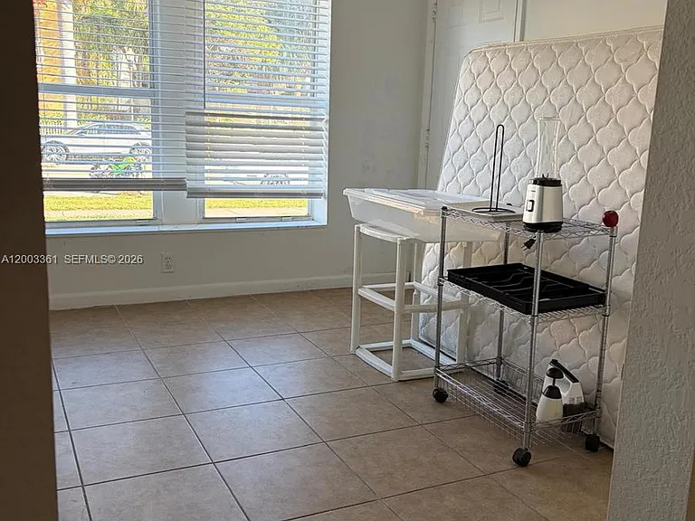 1612 Harrison St #2 — Photo 9
