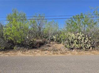 7622 N Los Charcos Dr, Mission, TX 78572