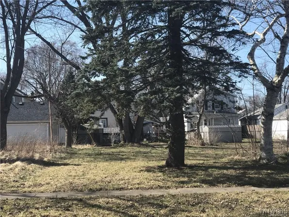 708/712 93rd St #28, Niagara Falls, NY 14304