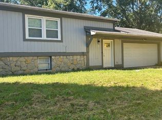 8605 Spring Valley Ln, Indianapolis, IN 46231