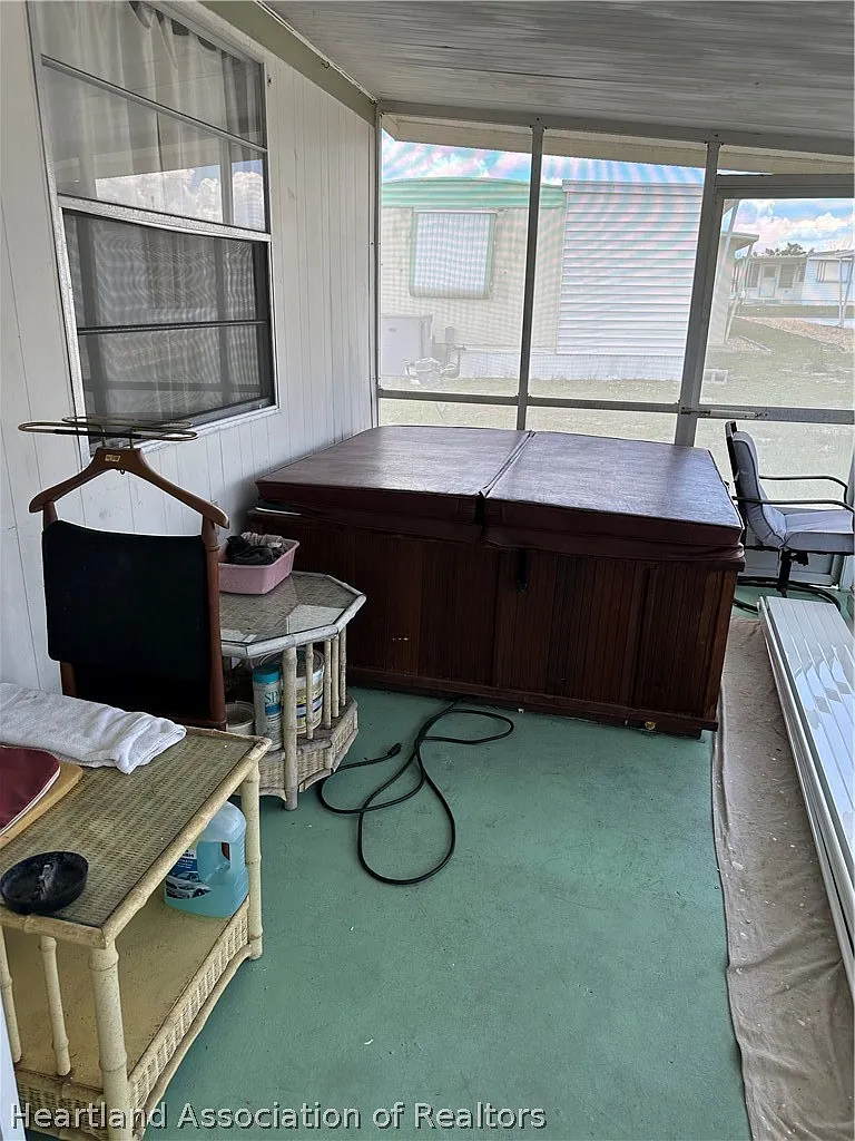 2 bed, 1.0 bath, 672 sqft, $1,000 — Photo 4