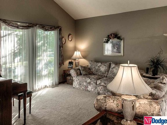 3rd image of 1004 Edgewood Blvd