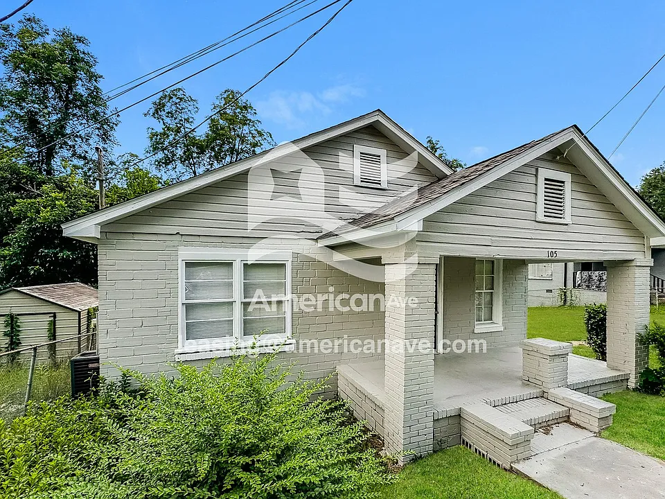 105 13th Ave N