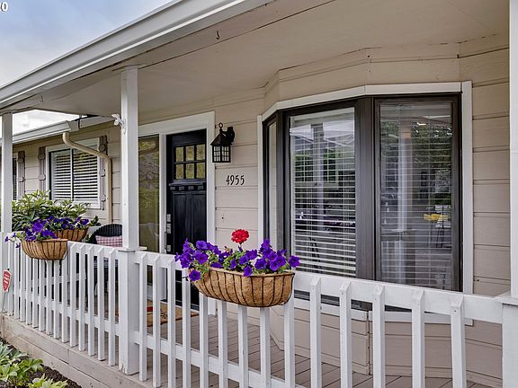 5th image of 4955 SE Casa Del Rey Dr