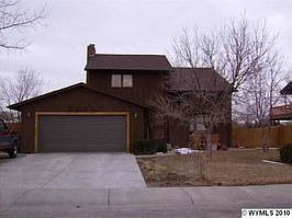 Home for Sale in Casper, Wyoming $275,000
