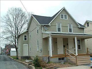 1st image of 103 S Poplar St