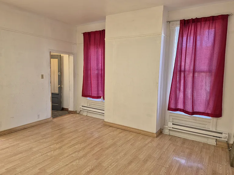 1205 Bank St #1205 — Photo 7