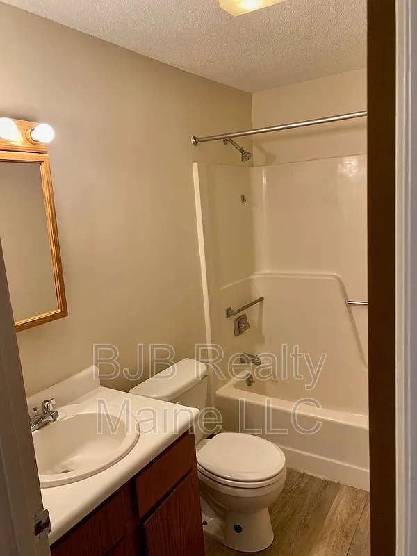 1 bed, 1.0 bath, 675 sqft, $1,700 — Photo 4