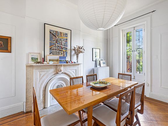 5th image of 380 Union St #2