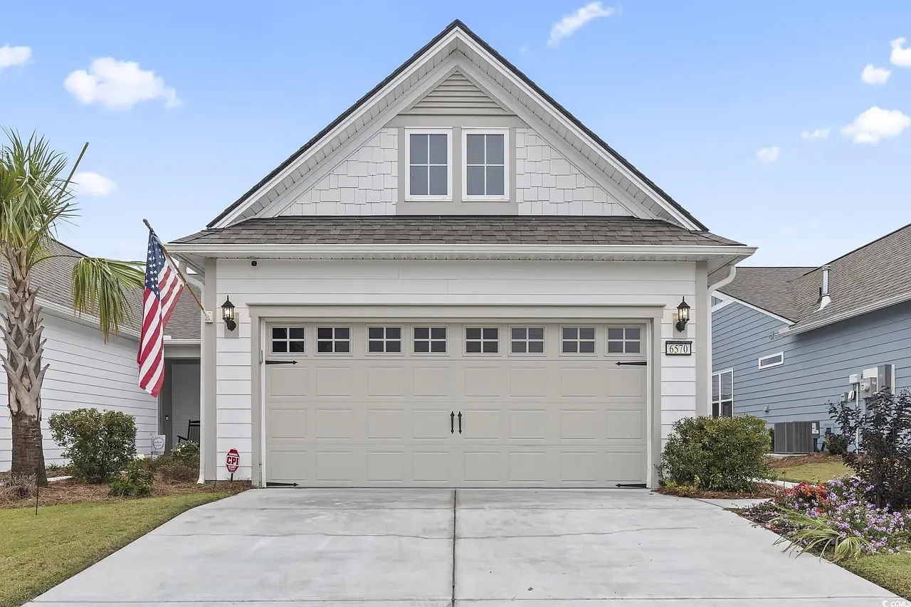 3 bed, 1479 sqft, $2,700 — Photo 2