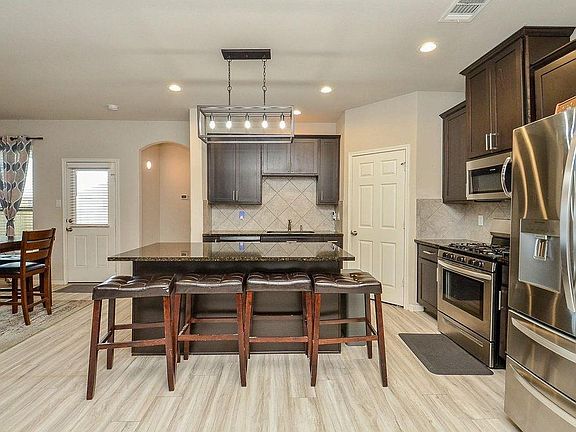 5th image of 10519 Scrub Oak Dr