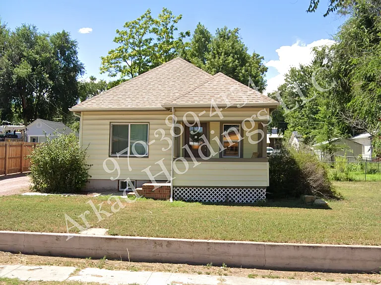 1015 S 4th St — Photo 17