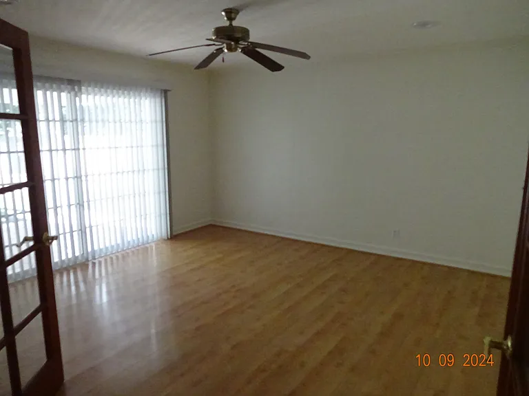 1439 Larkspur St — Photo 13
