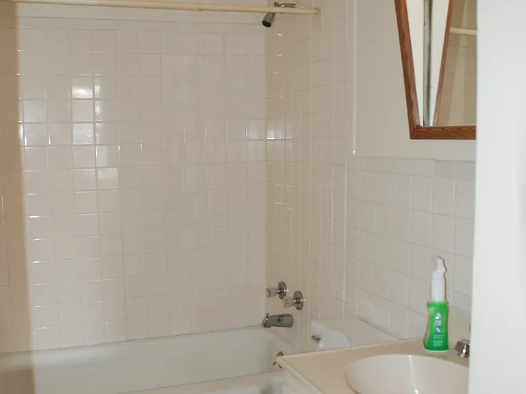 Full bath.