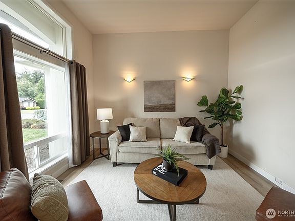 4th image of 21409 23rd Street Ct E