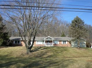 4024 Pricetown Rd, Fleetwood, PA 19522