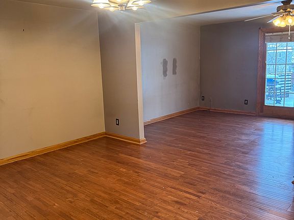 4th image of 206 Parkwood Dr