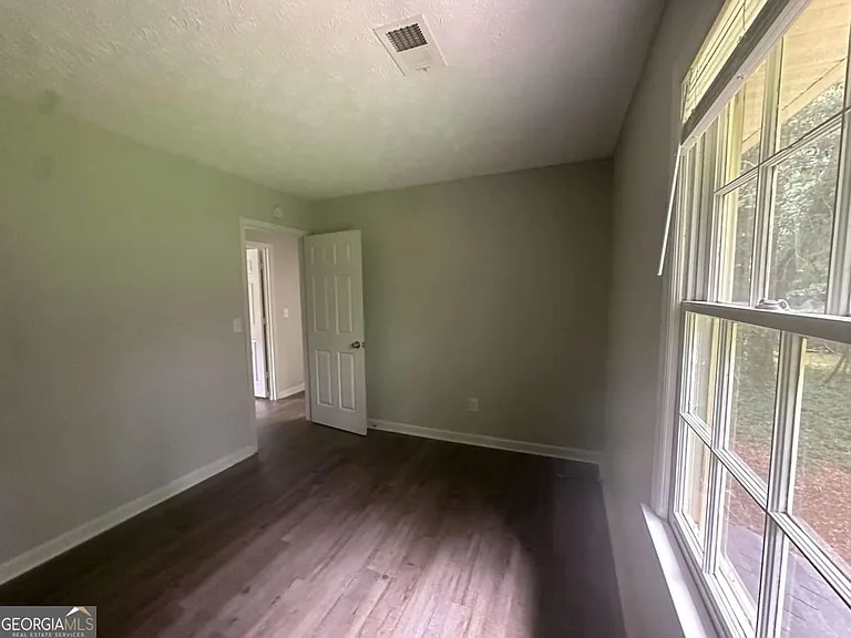 40 Lake Ct — Photo 23