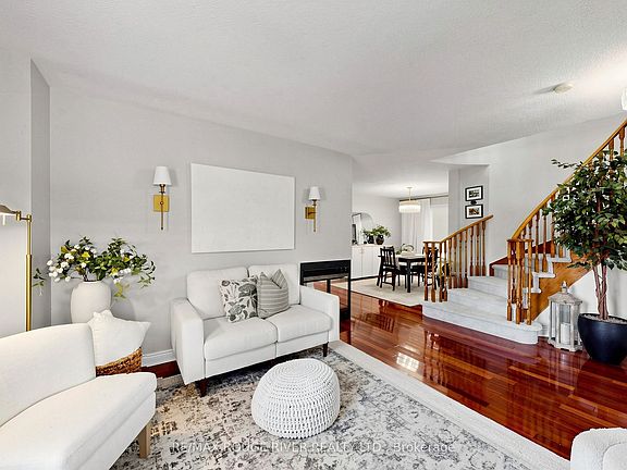4th image of 66 Tidewater Cres