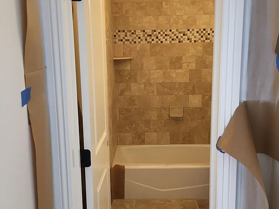 3rd image of 4129 W 132nd St #B