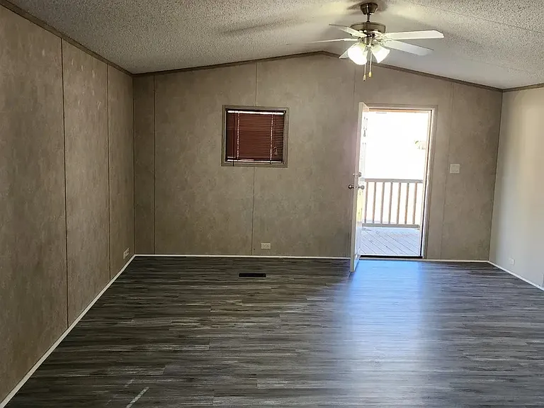 101 Stoney Creek Dr #15 — Photo 14