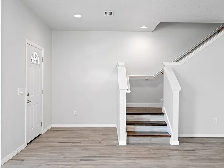 537 Sunbranch Ln — Photo 7